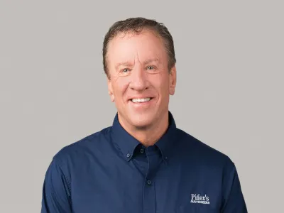 kevin pifer headshot